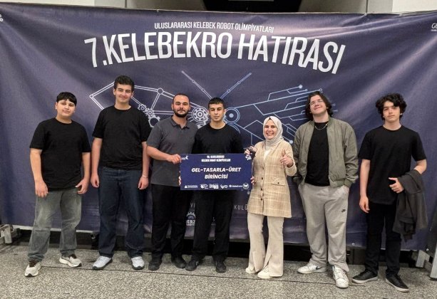 GÜNEŞLİ KAMPÜSÜMÜZDEN ROBOT YARIŞMASINDA DÜNYA BİRİNCİLİĞİ